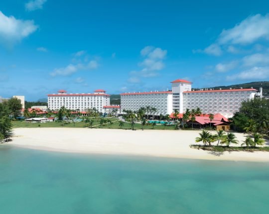 Crowne Plaza Resort Saipan 1
